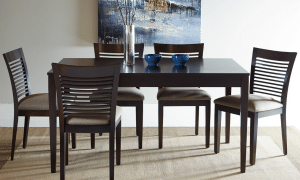 Arena dining table